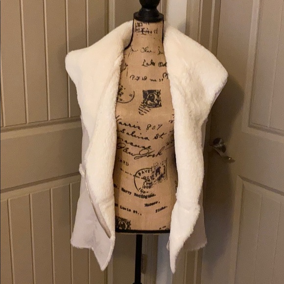 WHBM Vest - Picture 3 of 7